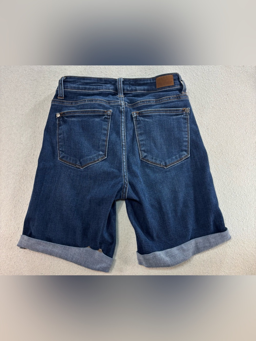 Judy Blue Bermuda Jean Shorts Womens Small Dark Wash Mid Rise Stretch Cuffed - Picture 3 of 7